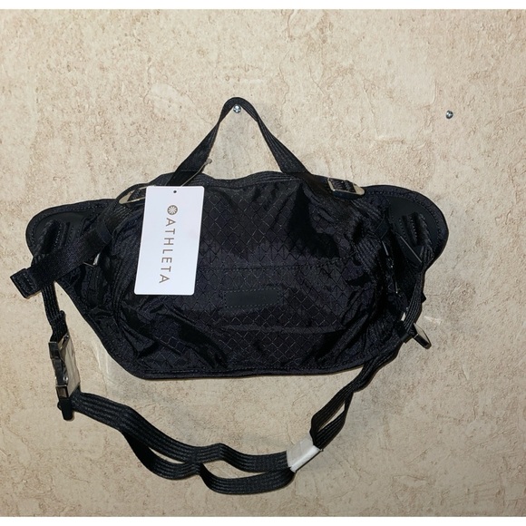 Athleta EXCURSION LARGE BELT BAG NWT - Picture 9 of 10